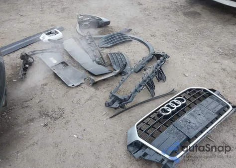 2018 Audi Q3 2.0T Premium/2.0T Sport Premium z USA, uszkodzony, nr VIN WA1BCCFS9JR027893